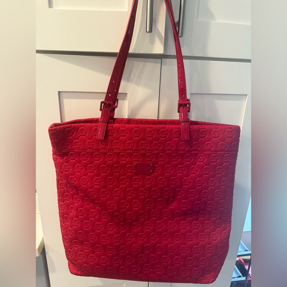 Michael Kors Bag with Red and Cream Interior